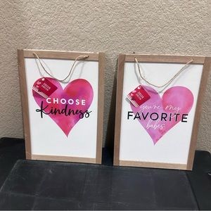 ♥️🆕♥️ Bundle‎ of 2 Hanging Signs Wall Decor Hearts Love